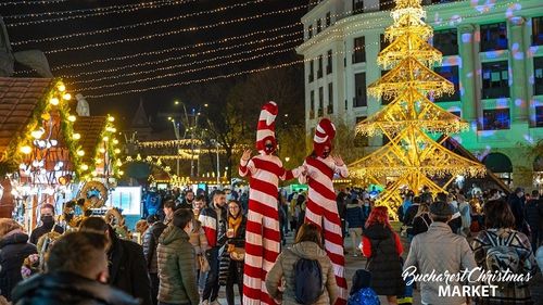 Primăria Capitalei: De sâmbătă, capacitatea evenimentului Bucharest Christmas Market din Piaţa Universităţii este limitată la 1.000 de persoane simultan. Programul se va încheia la 21.00