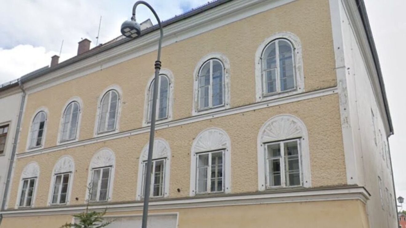 Austria a transformat casa natală a lui Hitler într-o secţie de poliţie pentru a o face mai puțin atractivă pentru adunările neonaziștilor