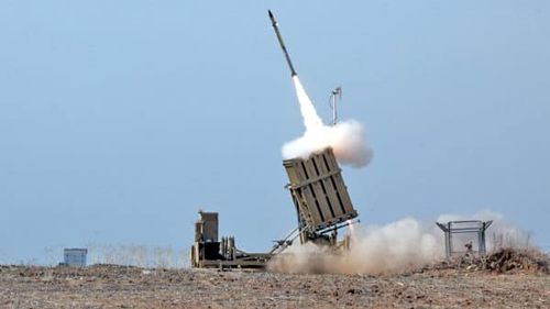 Încă un memorandum netransparent în industria de apărare: Romaero a semnat un acord cu firma israeliană care produce sistemul de interceptare cu rachete Iron Dome