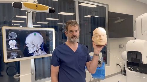 Neuralink, cum funcționează Telepathy, cipul pe care Musk l-a implantat în premieră într-un creier uman / ”Vă permite să vă controlați smartphpone-ul doar cu gândul”