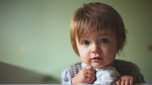Salarii în funcție de studii pentru cadrele didactice din grădinițe și creșe / Proiect al Ministerului Educației și Cercetării