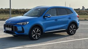 REVIEW MG ZS Hybrid+: Alternativa chinezească ce pune presiune pe Duster