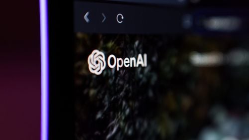 Larry Summers a demisionat miercuri din consiliul de administraţie al OpenAI, după publicarea emailurilor cu Jeffrey Epstein