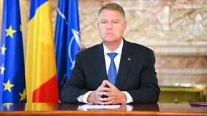 Klaus Iohannis critică Guvernul, pentru măsurile din educație și cercetare: Pași înapoi și modificări care riscă să blocheze performanța