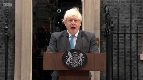 Fostul premier britanic Boris Johnson a scris în cartea sa de memorii despre cauza morţii Reginei Elizabeth a II-a / S-a încălcat astfel protocolul regal / ”Ştiam de un an sau mai mult că avea o formă de cancer osos”