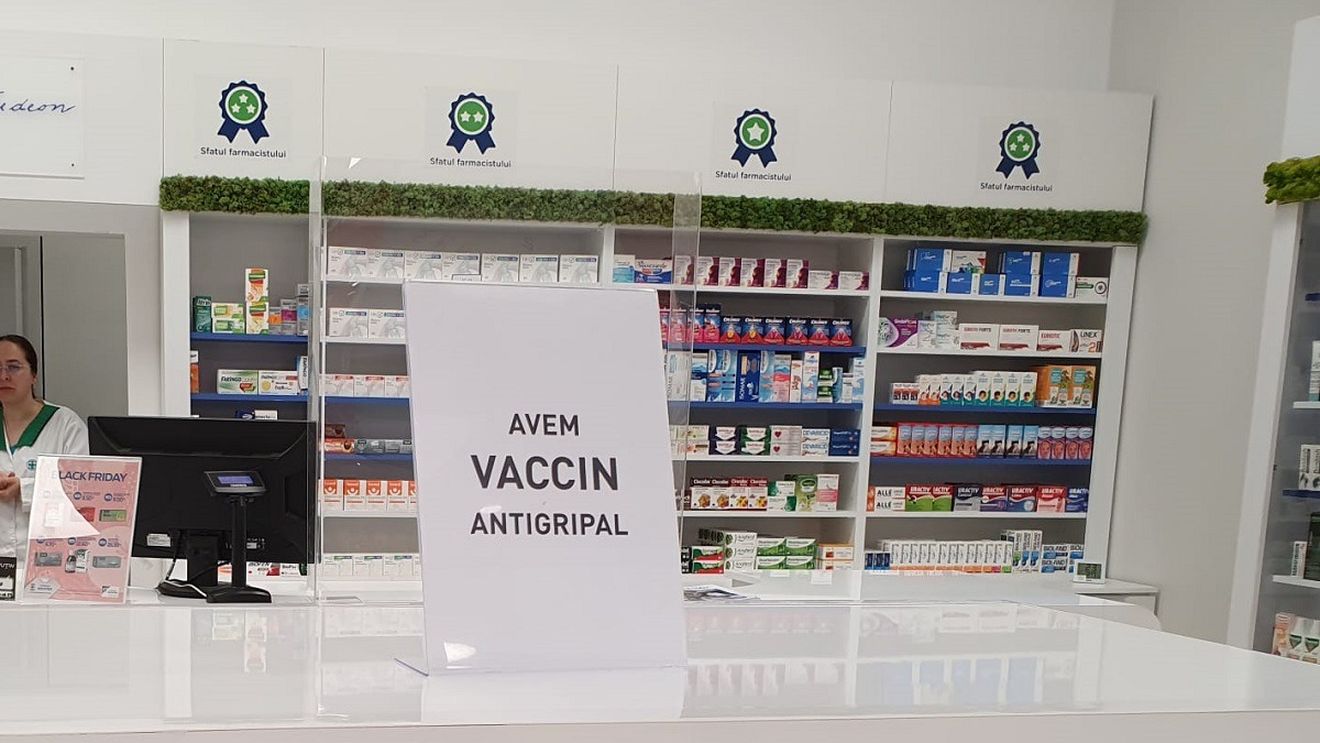 Vaccinul gripal va fi ridicat direct de la farmacie, pe baza unei prescripţii electronice. Pacienţii trebuie să respecte lanţul de frig / Serul va fi gratuit pentru categoriile la risc / Ministerul Sănătății nu mai cumpără vaccin și acesta nu va mai fi distribuit la medicii de familie