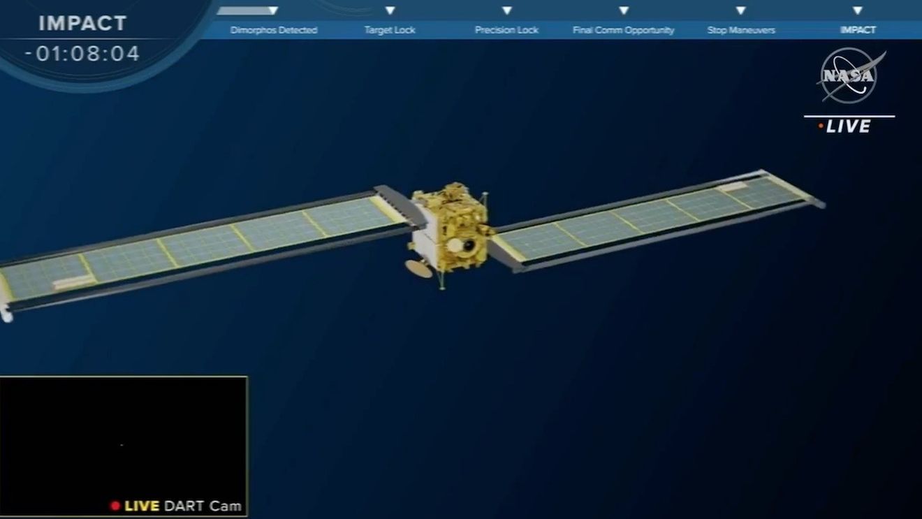 VIDEO Vehiculul spaţial al NASA a lovit intenţionat un asteroid, o premieră pentru omenire / Inginerul misiunii: "Cred că acum pământenii pot dormi liniştiţi, aşa cum voi face eu”
