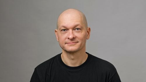 Numărul de ore și de zile de școală contează în rezultatele elevilor. Dragoș Iliescu: Copiii din România nu fac prea multă carte. Având ore puține de școală, îi încărcăm masiv cu teme, ceea ce nu e în ordine