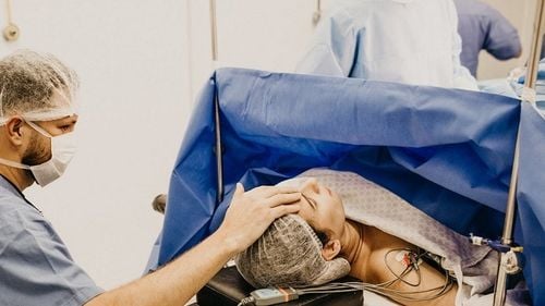 Cum pot fi evitate mii de infectări: Medicii de familie cer guvernului să le permită consultarea pacienților la distanță pentru a preveni infectarea cadrelor medicale și a persoanelor obligate să vină la cabinete pentru rețetele lunare