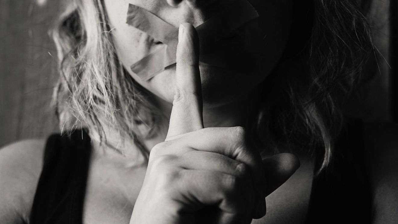 EXCLUSIV: PNL retrage proiectul de lege care restricționează dreptul de a înființa asociații și inhibă acțiunea societății civile / ONG-urile au protestat față de inițiativa senatorului liberal Daniel Fenechiu