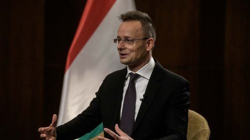 Ministrul ungar de Externe: Guvernul Ungariei nu intenționează să participe în niciun fel la antrenarea soldaților ucraineni și la furnizarea de arme