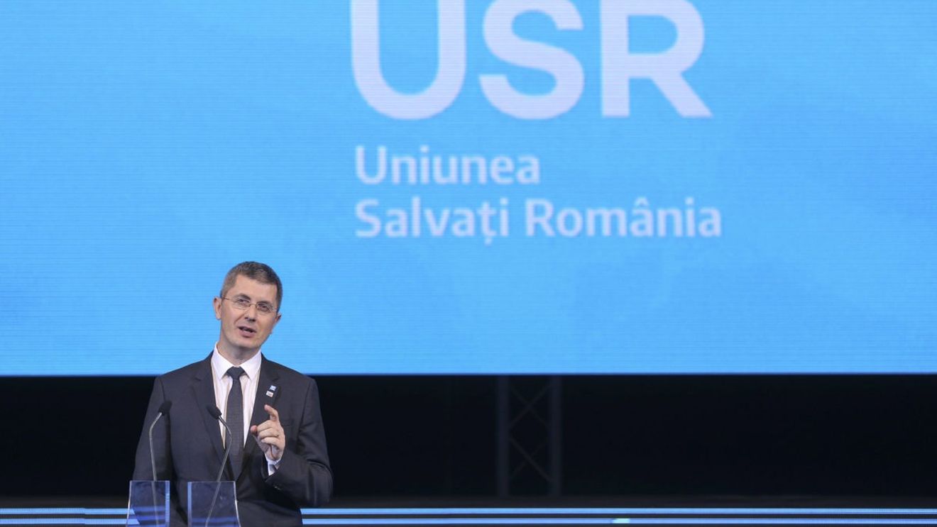 Votul în două tururi, un DNA al pădurilor, desfiinţarea pensiilor speciale - printre priorităţile legislative ale USR în noua sesiune