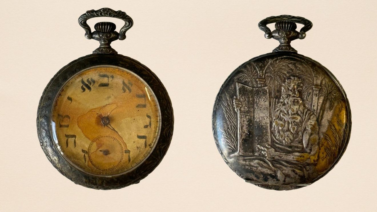 Un ceas de buzunar, înghețat în timp în momentul în care Titanicul s-a scufundat, va fi vândut la licitație sâmbătă / Povestea familiei care își urma visul american în drum spre New York