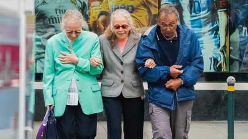 Fenomenul de îmbătrânire demografică s-a accentuat în 2023: Populaţia vârstnică a depăşit cu peste 27% populaţia tânără (INS)