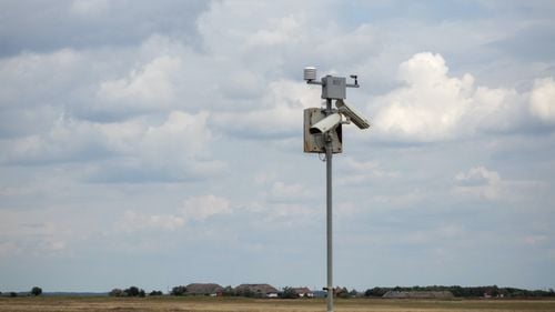 Italia este pe primul loc în Europa la radare fixe/ Principalele 20 de orașe italiene au încasat în 2022 peste 75 de milioane de euro din amenzile date cu ajutorul acestor aparate