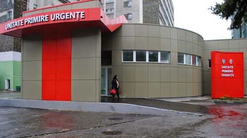 Anchete la Slatina, după moartea unei paciente în curtea Spitalului Judeţean, la scurt timp de la externare. Manager SJU: ”Se pare că există neconcordanţe între declaraţiile personalului medical şi declaraţiile aparţinătoarei”