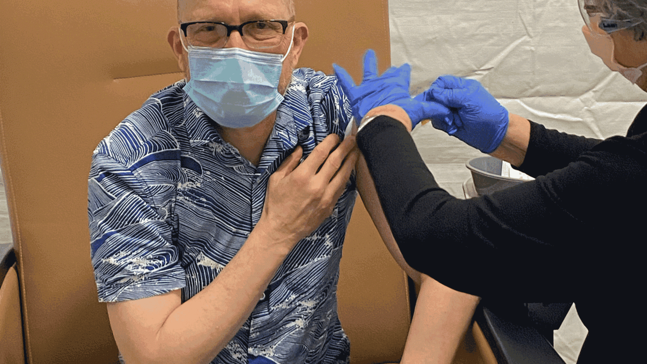 SUA: Persoanele peste 65 de ani nevaccinate, care sunt infectate cu COVID, au risc de 49 de ori mai mare să fie spitalizate decât cei din aceeași grupă de vârstă care sunt vaccinați cu trei doze