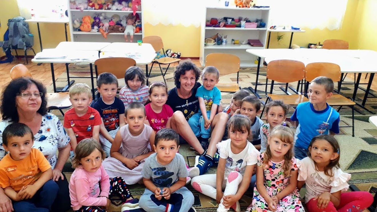 Asociațiile de elevi, studenți, tineri și părinți cer Guvernului să introducă mai mult sport în școli, după ce ministrul a propus scoaterea profesorilor de Sport din primele clase