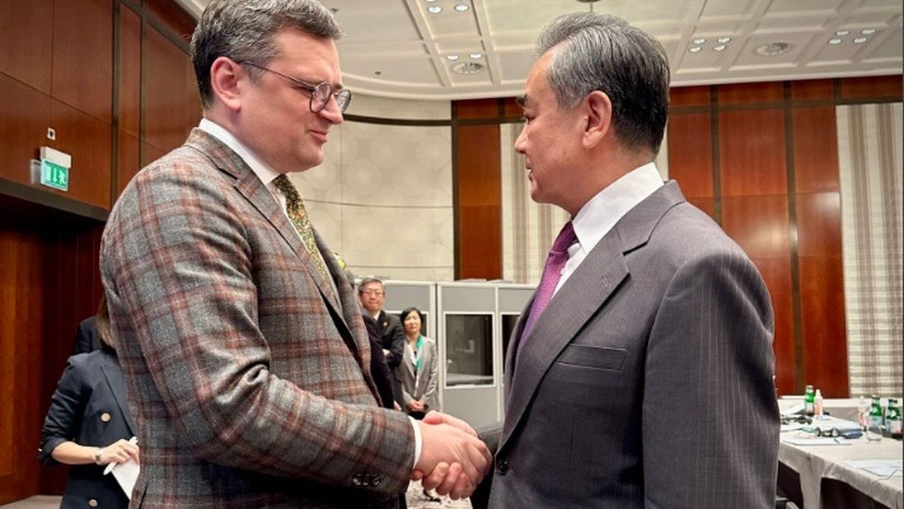 China face o rară referire la ”război” vorbind despre conflictul din Ucraina și anunță că va propune un plan de pace
