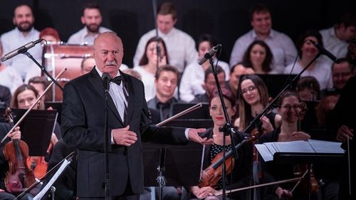 TVR, organ de propagandă anti-UE. De ziua lui Ceaușescu, a difuzat spectacolul „Degeaba 30” al lui Tudor Gheorghe