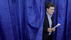 Nicuşor Dan: Birourile electorale trebuie să ia oricât timp este nevoie pentru a verifica şi a înlătura orice suspiciune / Este inadmisibilă organizarea procesului electoral