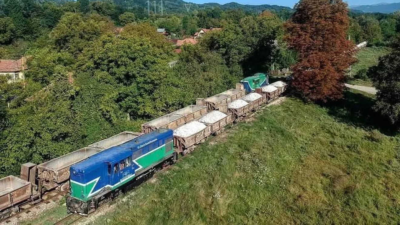 Un investitor privat ar fi interesat de achiziţionarea şi utilizarea în scop turistic a mocăniţei de pe Valea Bistriţei
