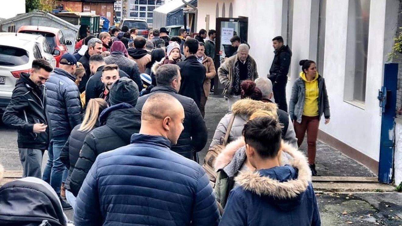 MAE recomandă românilor din diaspora să voteze prin corespondență la alegerile parlamentare