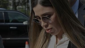 Soţia narcotraficantului ”El Chapo”, Emma Coronel, condamnată la trei ani de închisoare / A pledat vinovată pentru participare la trafic de droguri, spălare de bani şi tranzacţii cu un traficant străin