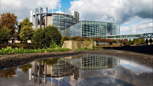 În preajma alegerilor europarlamentare, episcopi din patru ţări îşi exprimă îngrijorarea în legătură cu ascensiunea populismului în Europa