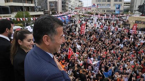 Alegeri Turcia: Sinan Ogan, locul trei în primul tur, se declară "deschis" la dialog