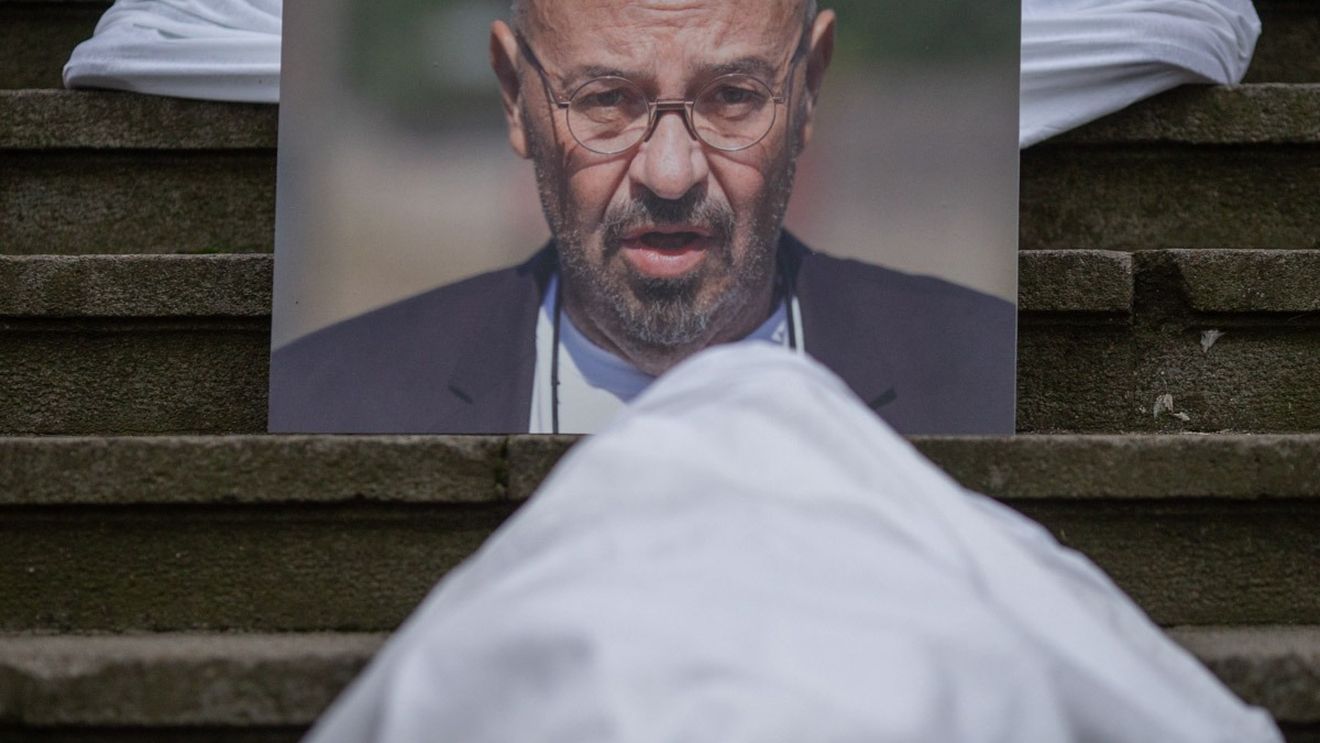 Piedone, în ziua deciziei definitive în dosarul Colectiv: ”Pedeapsa mi-am trăit-o în ăștia 7 ani/ Dacă Piedone e acarul și îi poate învia pe cei morți, eu sunt gata, tac/ Piedone nu moare, urmăriți-mi Facebook, am comunicare și de-acolo”