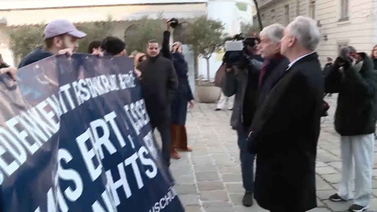 Preşedintele de extremă dreaptă al parlamentului Austriei, împiedicat să participe la comemorarea victimelor pogromurile din 1938