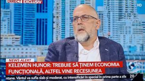 Kelemen Hunor, despre ”terapia de cuplu”: Nu am zis eu / Era o discuție tensionată, cineva a vrut să încheie, iar eu am zis că lucrurile astea trebuie discutate / Cineva de la USR a zis că am dreptate, că au nevoie de terapie