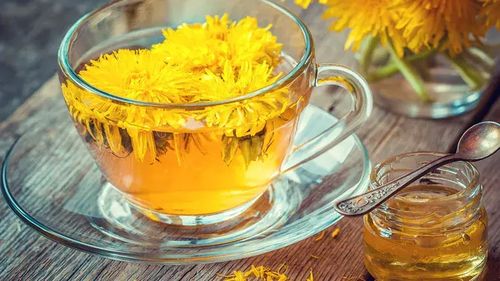 Cel mai bun ceai pentru ficat care poate fi cules direct din natură, în România / Alte beneficii: poate susține sănătatea inimii și reduce nivelul trigliceridelor / Rădăcinile se recoltează toamna