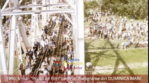 Galerie FOTO | 36 de ani de la Podul de Flori de peste râul Prut. Arhivele Statului din Republica Moldova publică imagini document