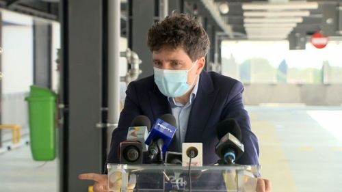 Nicușor Dan: Parcarea supraetajată din Pantelimon cu 500 de locuri va fi gata mai devreme de 1 noiembrie / Persoanele care intră în București să-și lase mașina și să continue cu transportul public