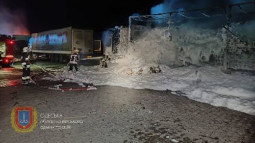 VIDEO Punctul de trecere a frontierei de la Isaccea, închis din cauza atacurilor de peste noapte de pe malul ucrainean al Dunării/ Cele două bacuri, ancorate pe malul românesc