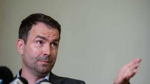 Cătălin Drulă: ”Grindeanu distruge calea ferată, 35 din 74 de licitații au fost anulate/ Are 1 miliard de euro pentru lucrări rapide”/ Cum arată situația defalcată pe regiuni