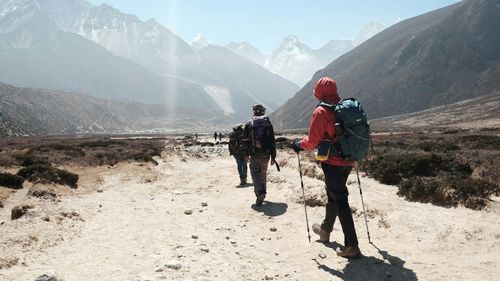 Nepalul crește taxa pentru escaladarea Muntelui Everest la 15.000 de dolari