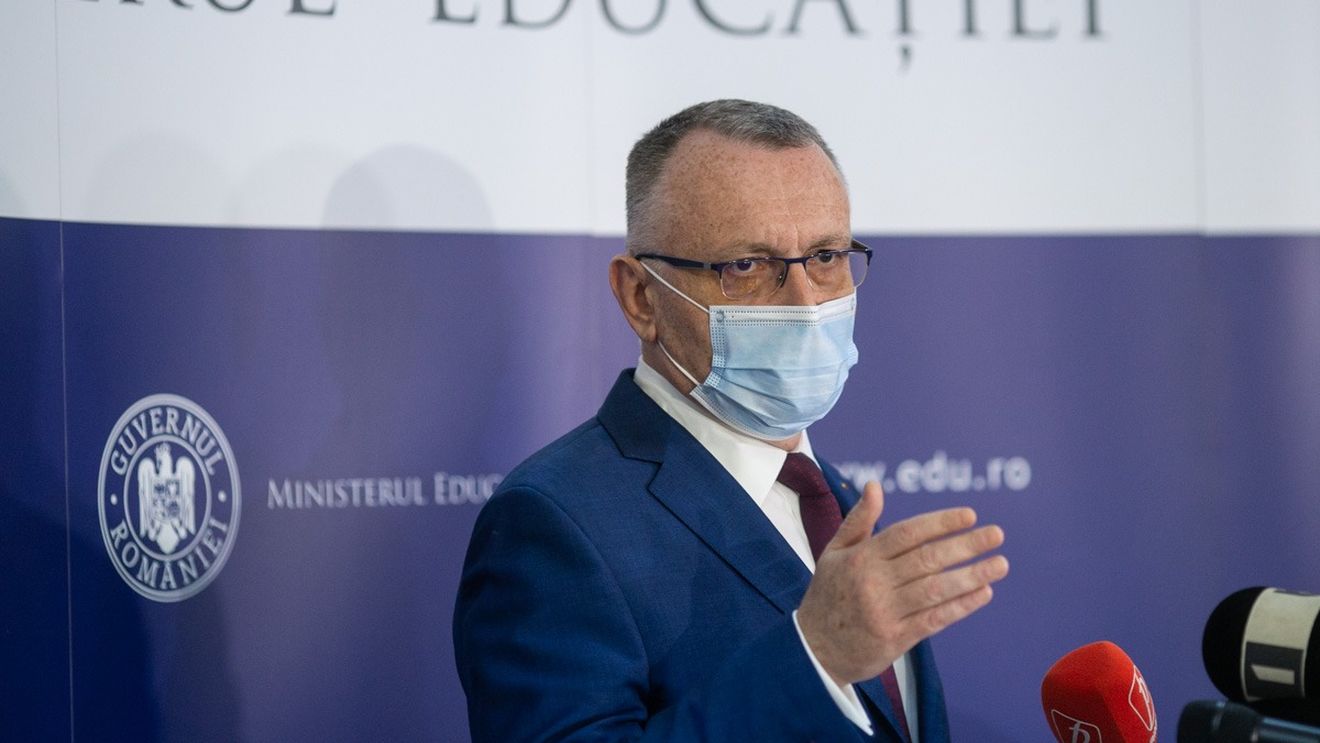 Sorin Cîmpeanu: Incidența de Covid-19 va fi publicată pe site-ul Ministerului Educației pentru fiecare localitate în parte / Astfel școlile vor putea decide în privința sistemului de desfășurare a cursurilor