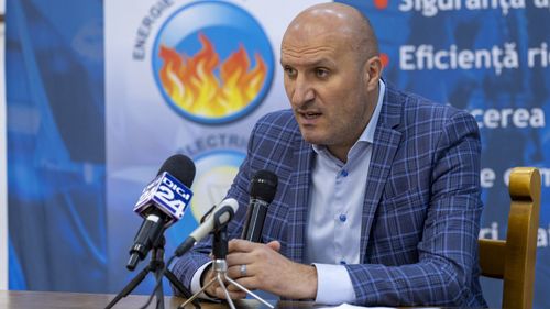 BREAKING Șeful companiei de stat ELCEN, acuzat de DNA că a cerut o șpagă de 1,5 milioane de euro pentru o afacere imobiliară cu banii statului. Claudiu Crețu, plasat sub control judiciar