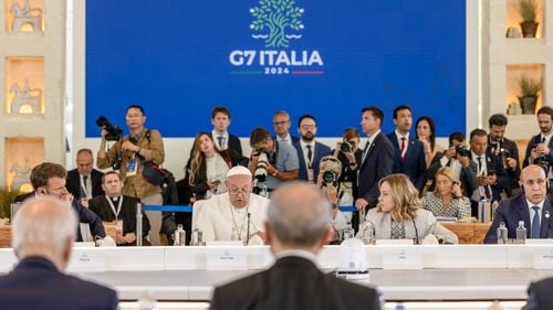 Italia neagă că a eliminat referințele la LGBTQ și avort din declarația G7