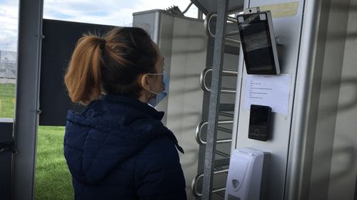 Primele cazuri de coronavirus la cel mai mare angajator din Sibiu / Continental anunță că a început testarea în masă a angajaților