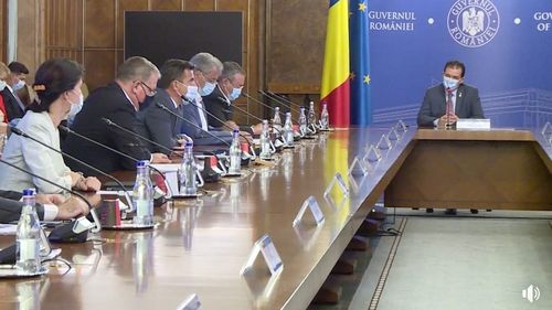Orban: Suntem într-un moment de cumpănă. Putem să oprim creșterea numărului de cazuri, prin mobilizarea tuturor instituțiilor / Premierul cere controale „fără milă” și amenzi drastice pentru nerespectarea măsurilor de protecție și a restricțiilor