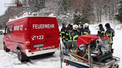 Patru persoane au murit după ce un avion de mici dimensiuni s-a prăbușit în Austria