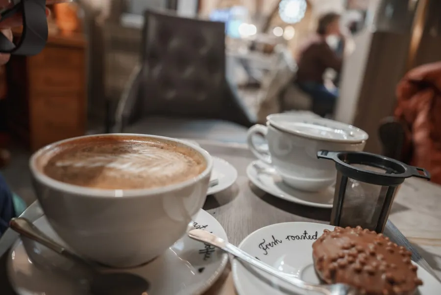 cafea-cafenea