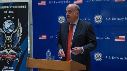 Ambasadorul SUA la Sofia a demisionat ca urmare a schimbării administrației americane