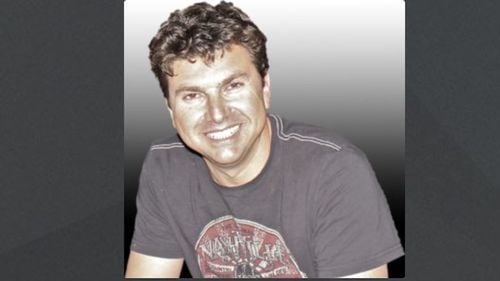 Canadianul de origine română Şerban Ghenea a câştigat premiul Grammy în calitate de inginer de sunet / A lucrat la albumul "Midnights" al lui Taylor Swift