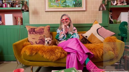 Maximalismul revine în forță: O declarație de stil care sfidează normele modei