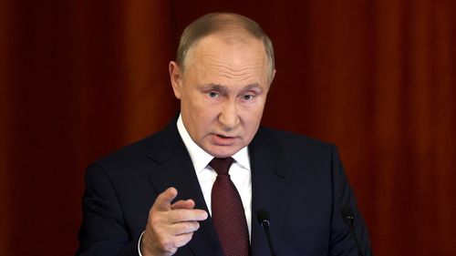 Putin denunță „acțiunile prost concepute și egoiste ale unor state individuale”, care „răspândesc propriile greșeli în politica macroeconomică în întreaga lume”